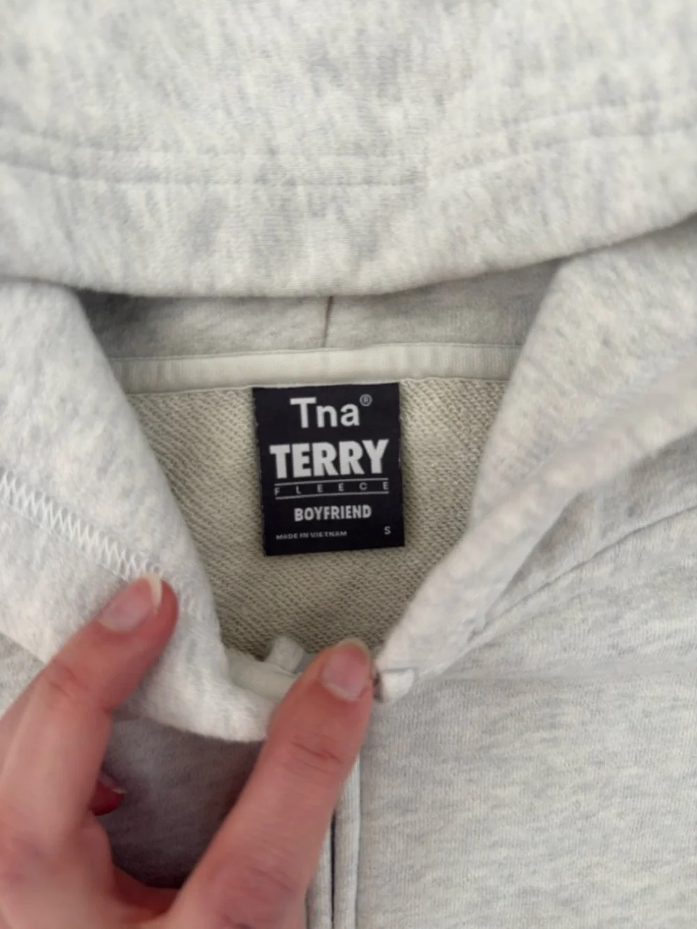 Aritzia TNA Light Gray Cropped Zip Terry Fleece Boyfriend Hoodie - Picture 2 of 2